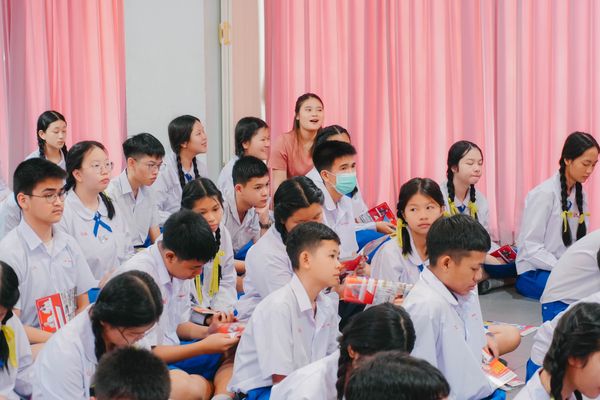 โรงเรียนปรีชานุศาสน์